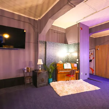 Crashpalace Napier-3
